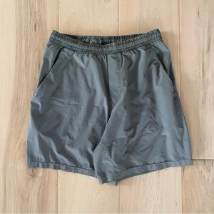 Lululemon Pace Breaker Linerless 7” Shorts